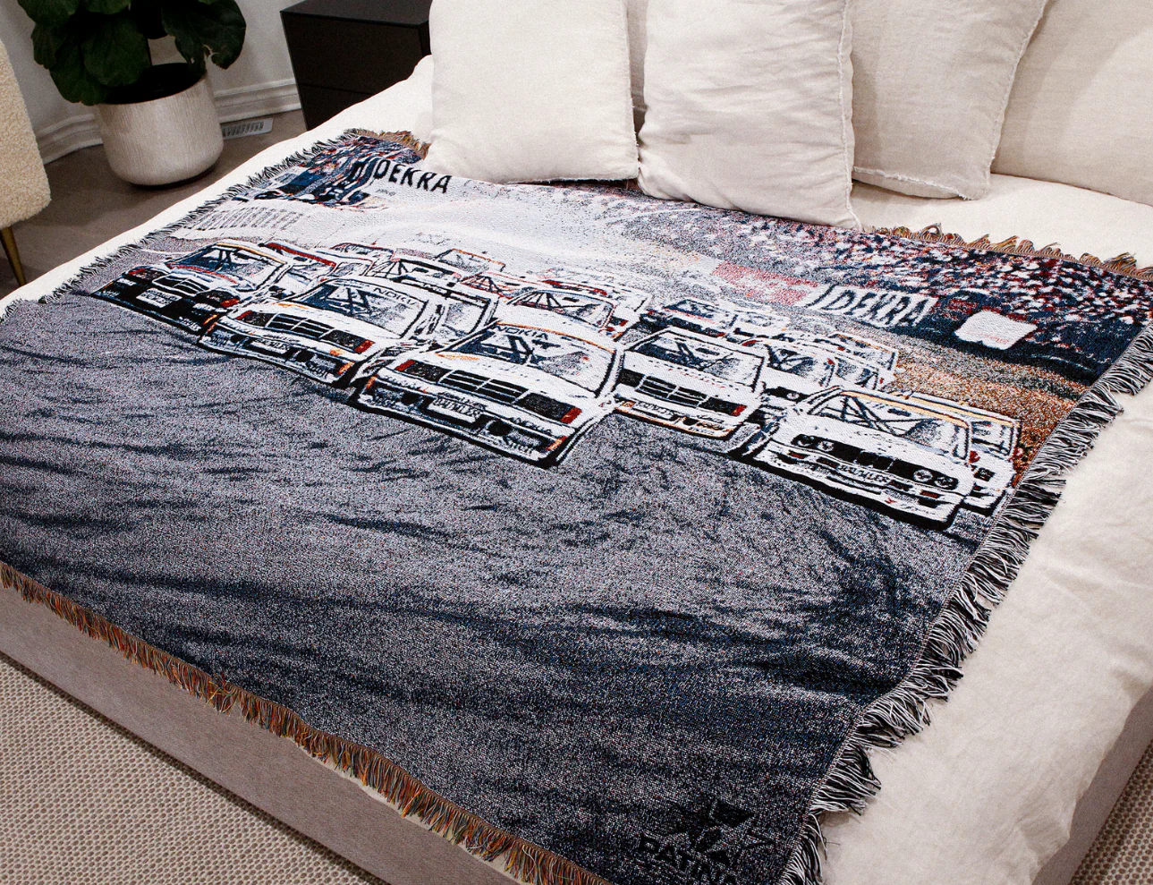 E 30 M 3 VS 190 E EVOII WOVEN BLANKET - Image 4